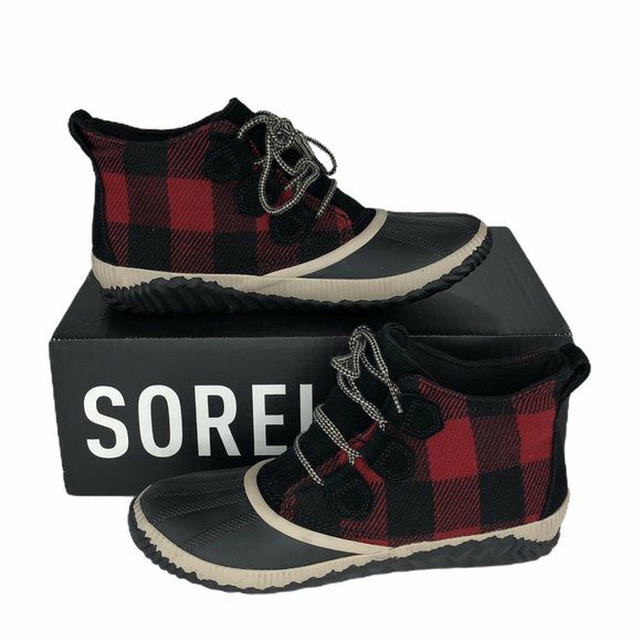 sorel out n about plaid